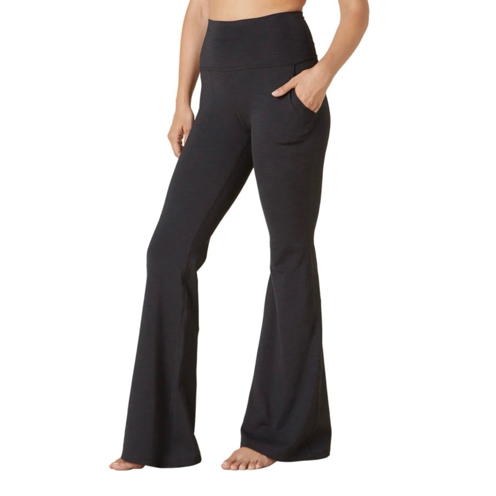 Beyond Yoga Women's Heather Rib All Day Flare Pants in Black Size L - Picture 3 of 16